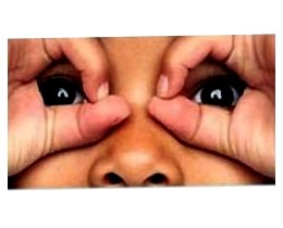 Блефарит очей у дитини