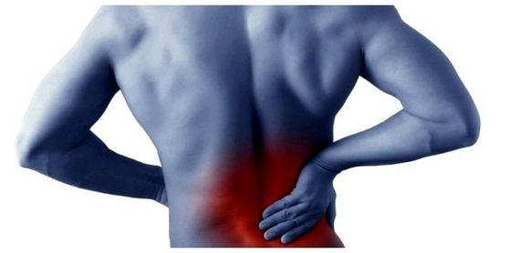 Болить правий бік зі спини: основні причини і характер болю