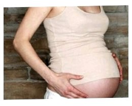 Чим небезпечне маловоддя при вагітності?