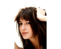 Як допомогти сухим і пошкодженим волоссю?