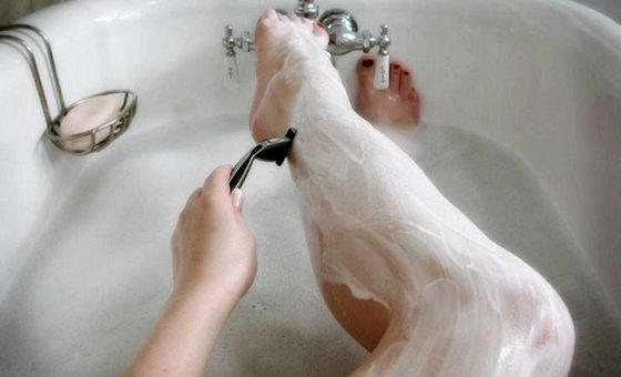 Як правильно голити ноги верстатом?