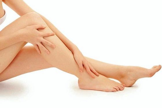 Як правильно голити ноги верстатом?