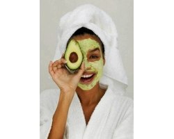 Як приготувати маску для обличчя з авокадо?