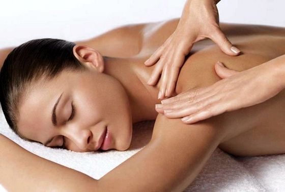 Як зробити збудливий масаж для чоловіка або жінки?