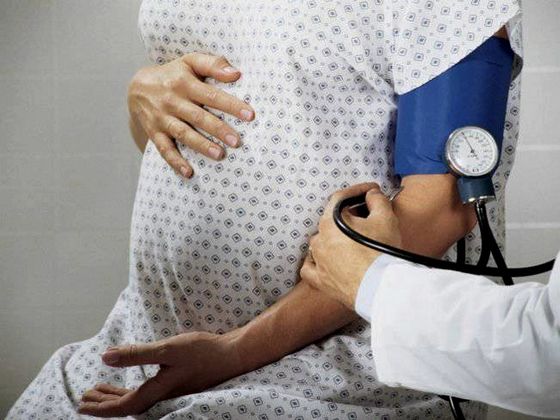 Як знизити тиск при вагітності?