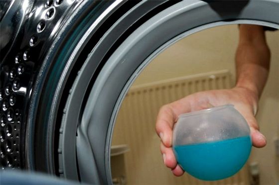 Як прати пуховик в пральній машині?