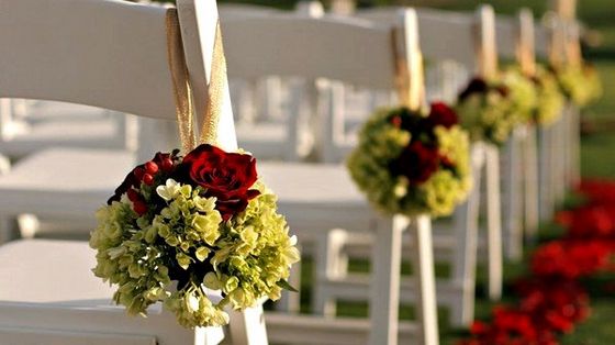Як прикрасити стільці на весілля - ідеї святкового декору