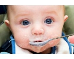 Як вводити прикорм немовляті?