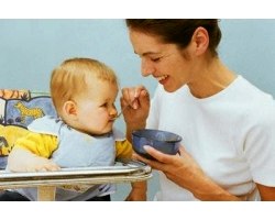 Як вводити прикорм немовляті?