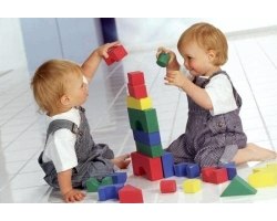 Які іграшки вибрати для близнюків і двійнят?