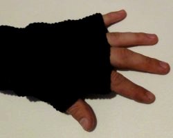 Літні чоловічі рукавички без пальців