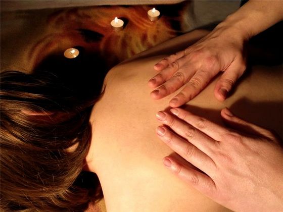 Найкраще позбавлення від нервового напруження і стресу - холістичний масаж