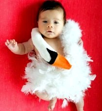 Чарівні малюки: ідеї новорічних костюмів для самих маленьких