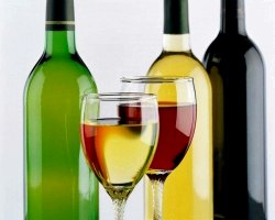 Основні правила, як подавати елітні вина на святковий стіл