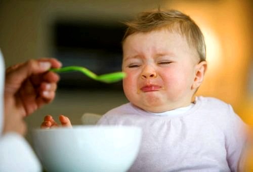Поганий апетит у малюка, або Чому дитина не їсть