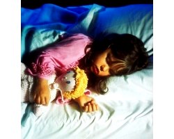 Чому дитина повинна спати окремо від батьків
