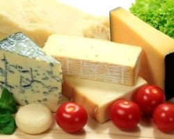 Користь і шкода сиру: чи варто його їсти?