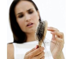Причини випадіння волосся і їх лікування
