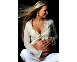 Причини випадіння волосся у жінок під час вагітності