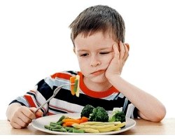 Дитина не їсть м`ясо і овочі