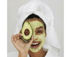 Рецепт маски для обличчя з авокадо в домашніх умовах