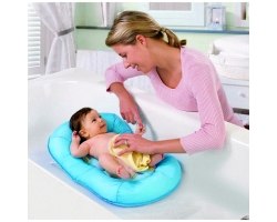На зручніше ванночка для дитини