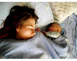Спільний сон сина з мамою