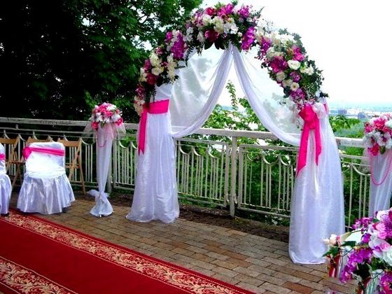 Створення весільної арки: оригінальні ідеї