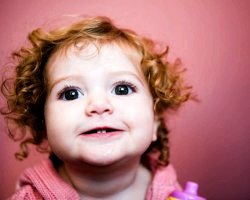У дитини темні кола під очима: причини і лікування