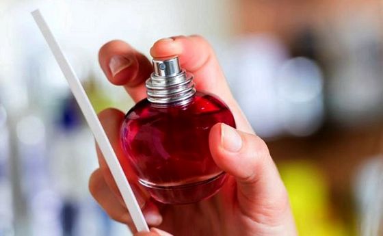 У пошуках ідеального парфуму: практичний посібник з вибору жіночих парфумів