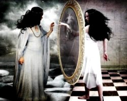 Бачити себе в дзеркалі: розшифровка сонників