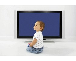 Немовля і телевізор