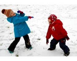 Ігри для дітей на свіжому повітрі в холодну пору року